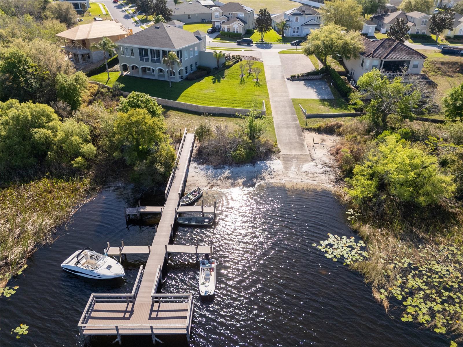 CALABAY PARC AT TOWER LAKE - Residential