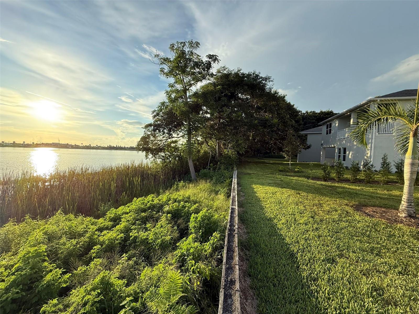 CALABAY PARC AT TOWER LAKE - Residential