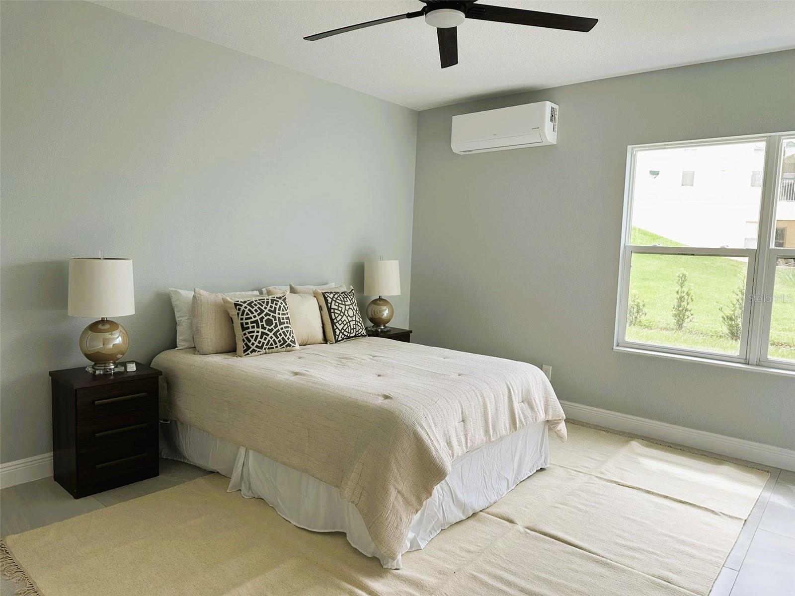 CALABAY PARC AT TOWER LAKE - Residential