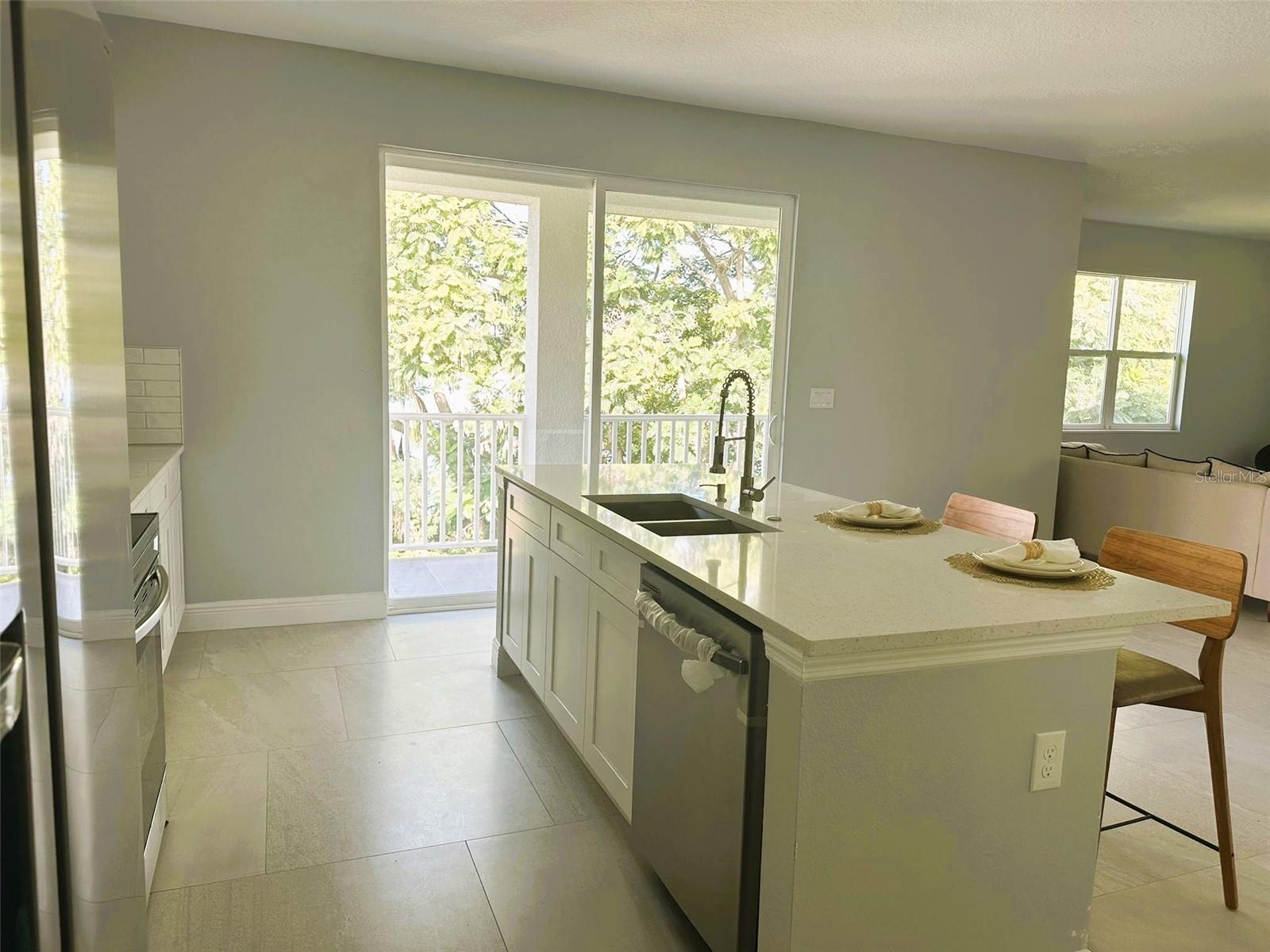 CALABAY PARC AT TOWER LAKE - Residential