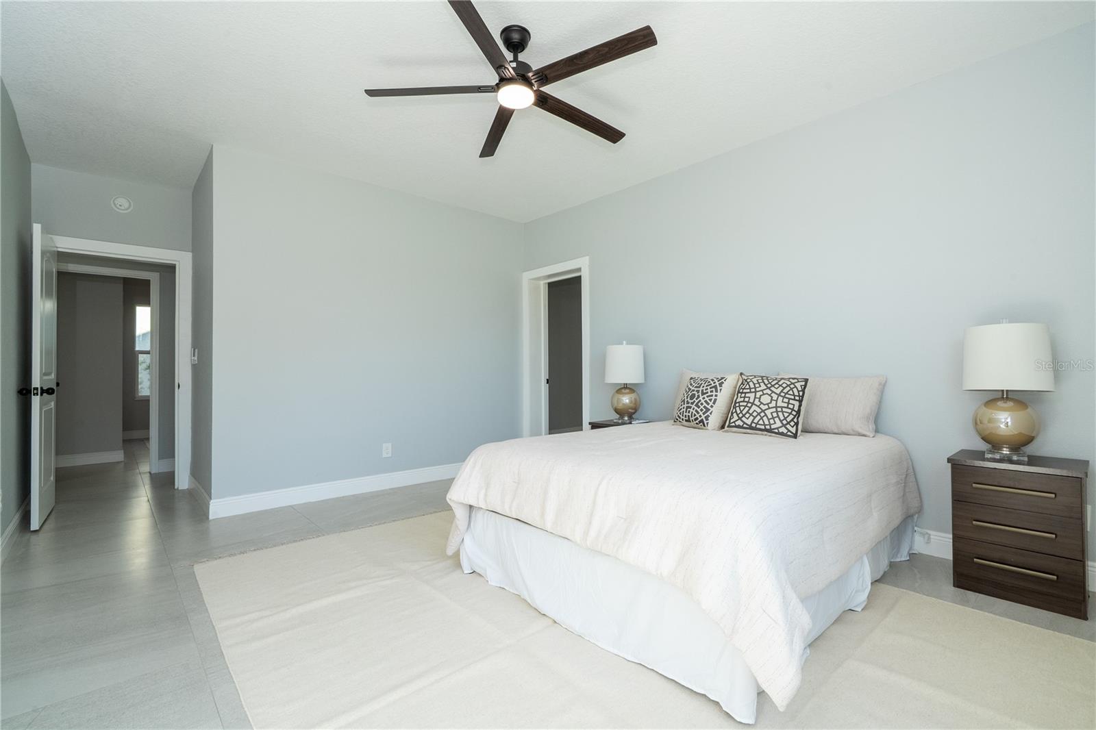 CALABAY PARC AT TOWER LAKE - Residential