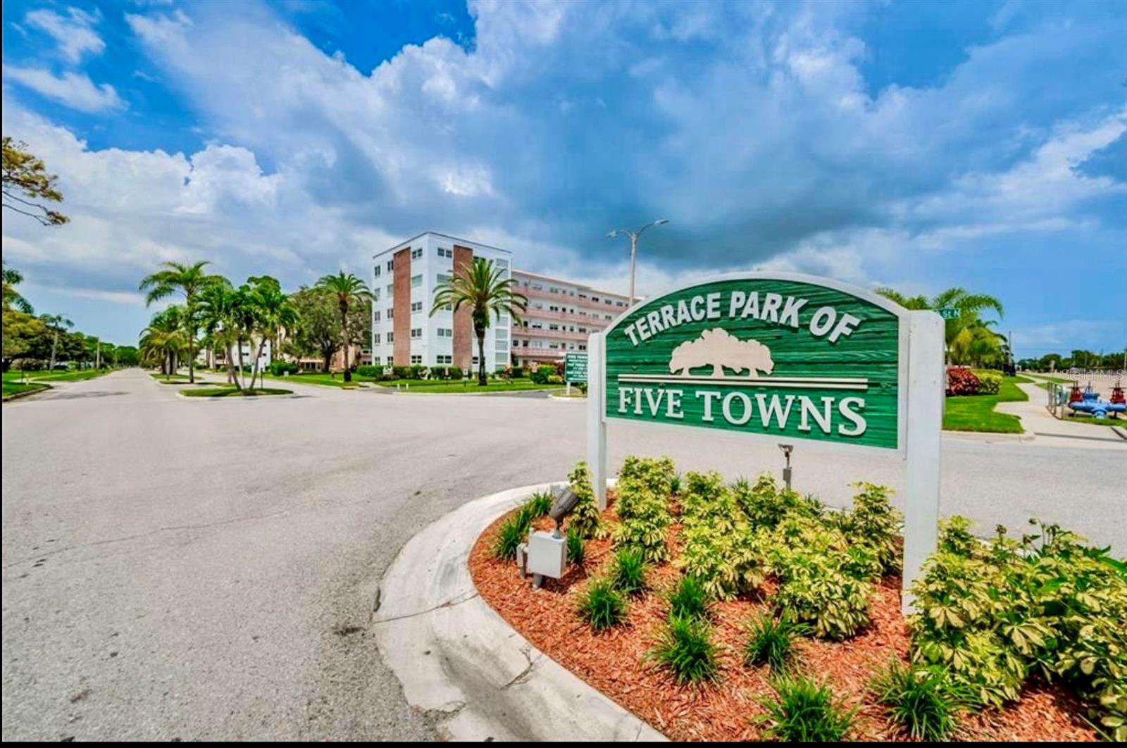 TERRACE PARK OF FIVE TOWNS - Residential