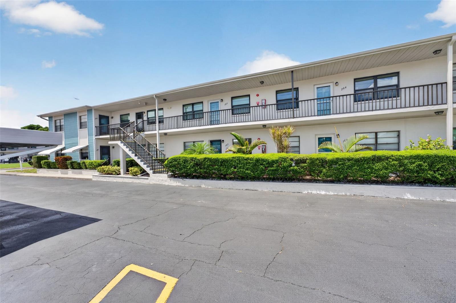 TERRACE PARK OF FIVE TOWNS - Residential