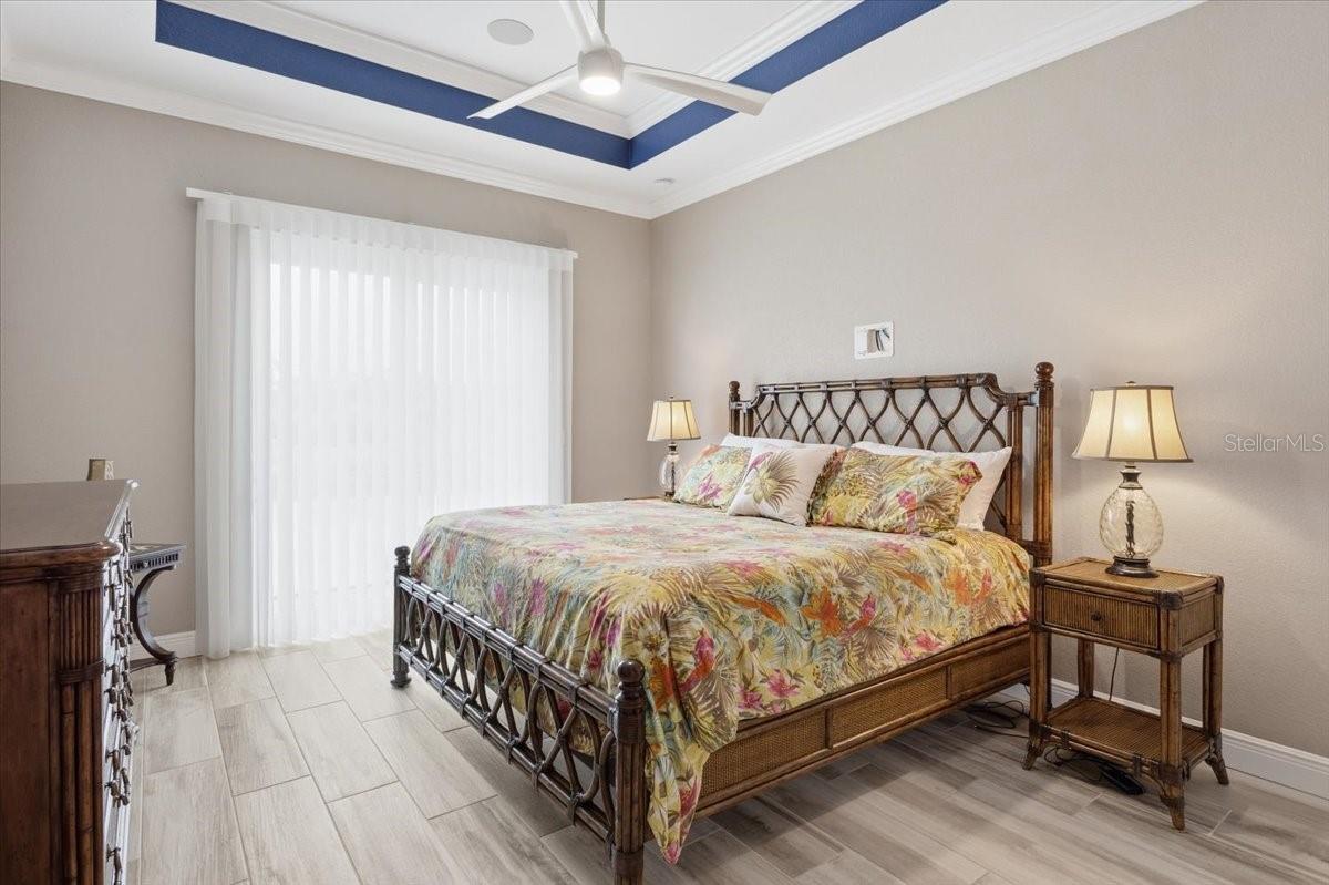 SOUTH GULF COVE - Residential