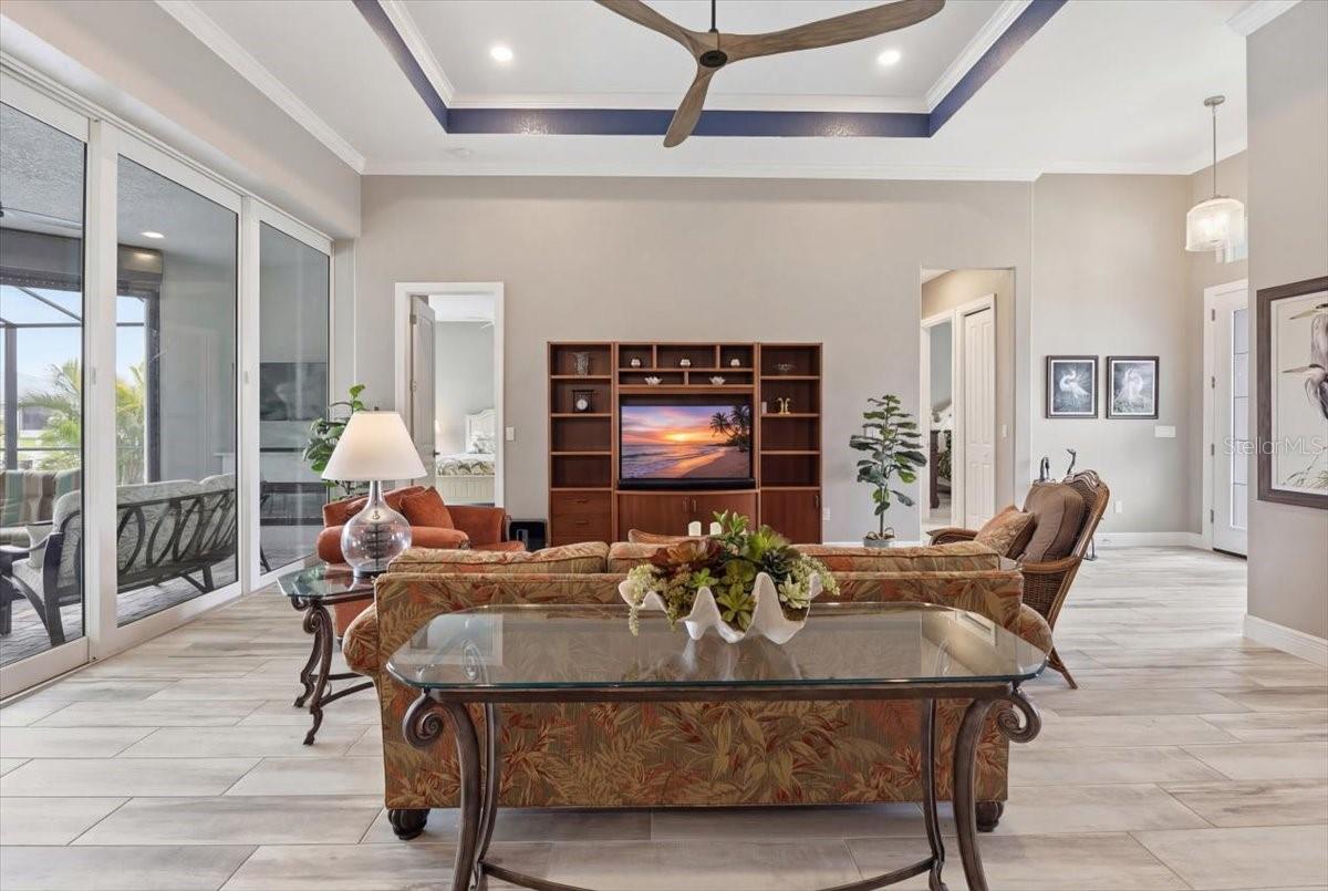 SOUTH GULF COVE - Residential