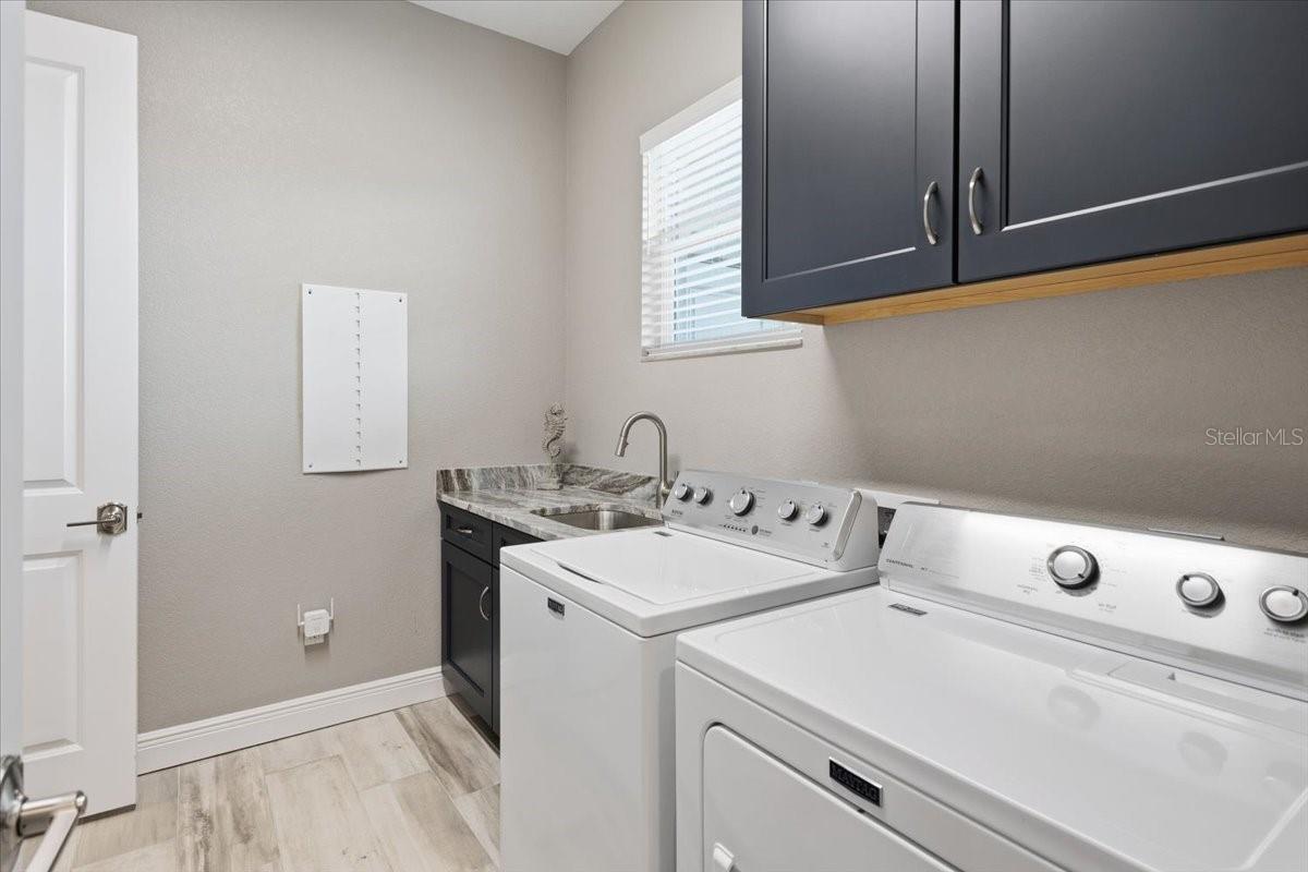 SOUTH GULF COVE - Residential