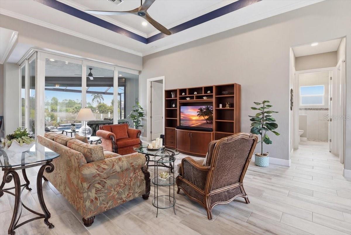 SOUTH GULF COVE - Residential