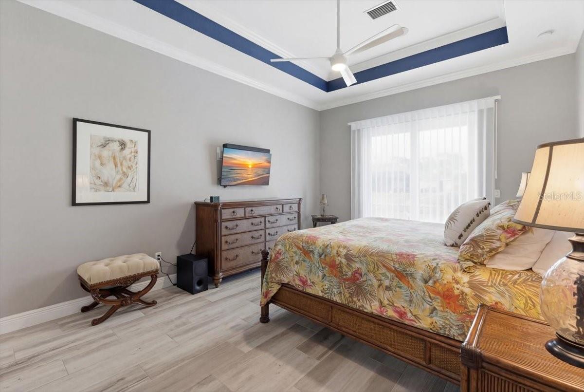 SOUTH GULF COVE - Residential