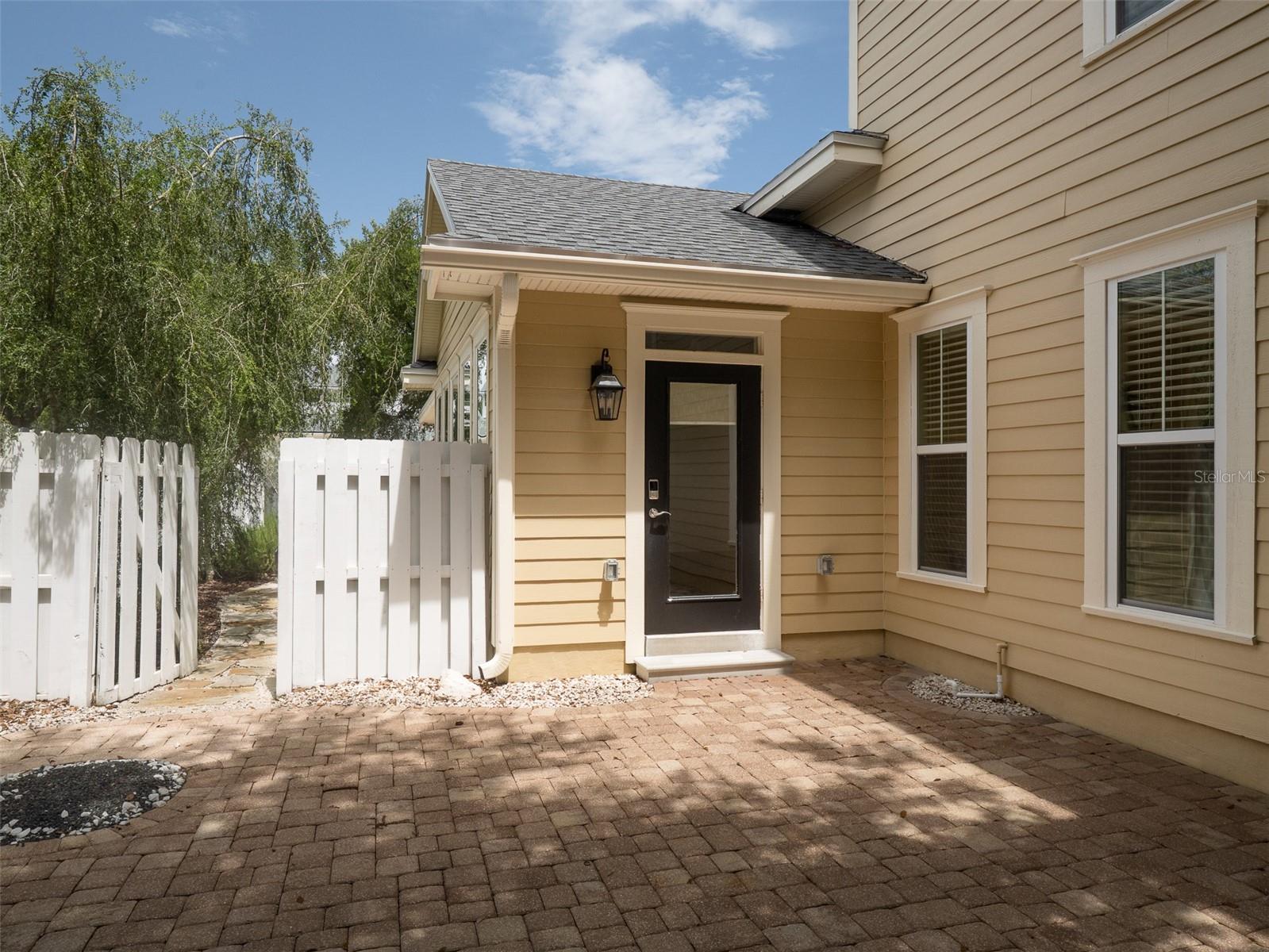 TOWN OF TIOGA PH 8 - Residential Lease