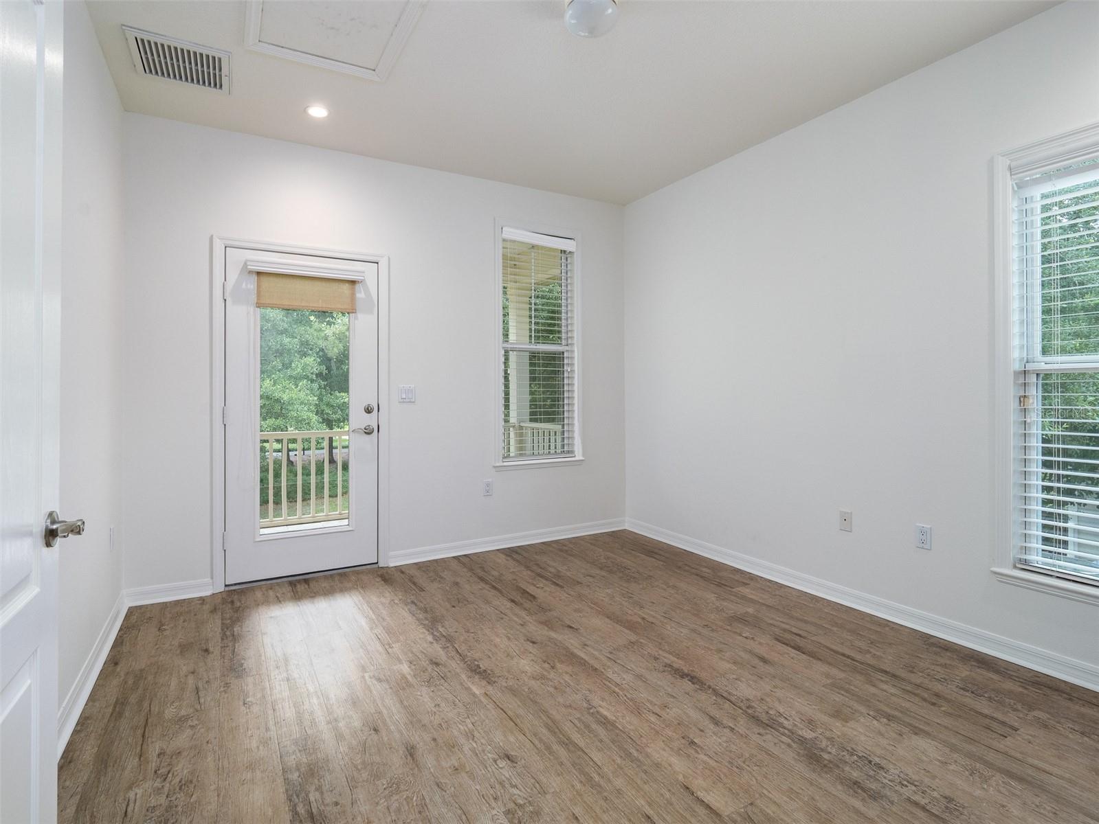 TOWN OF TIOGA PH 8 - Residential Lease