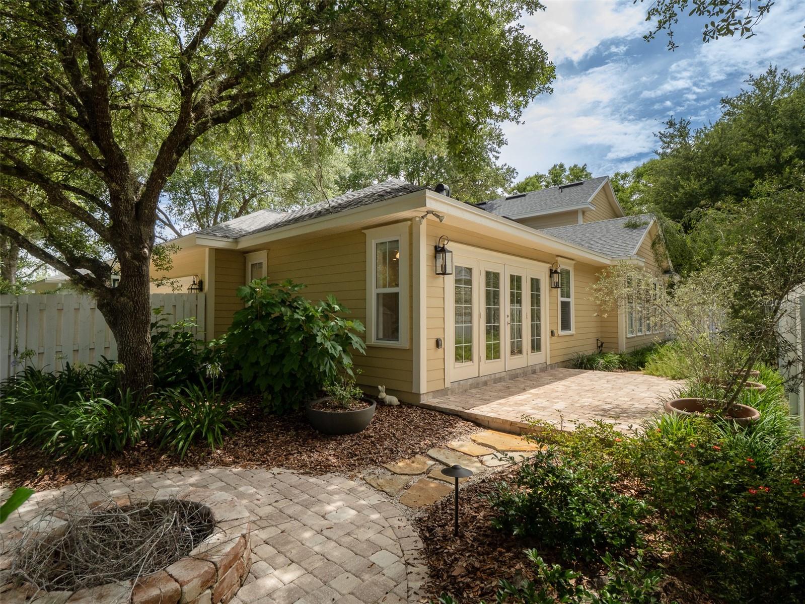 TOWN OF TIOGA PH 8 - Residential Lease