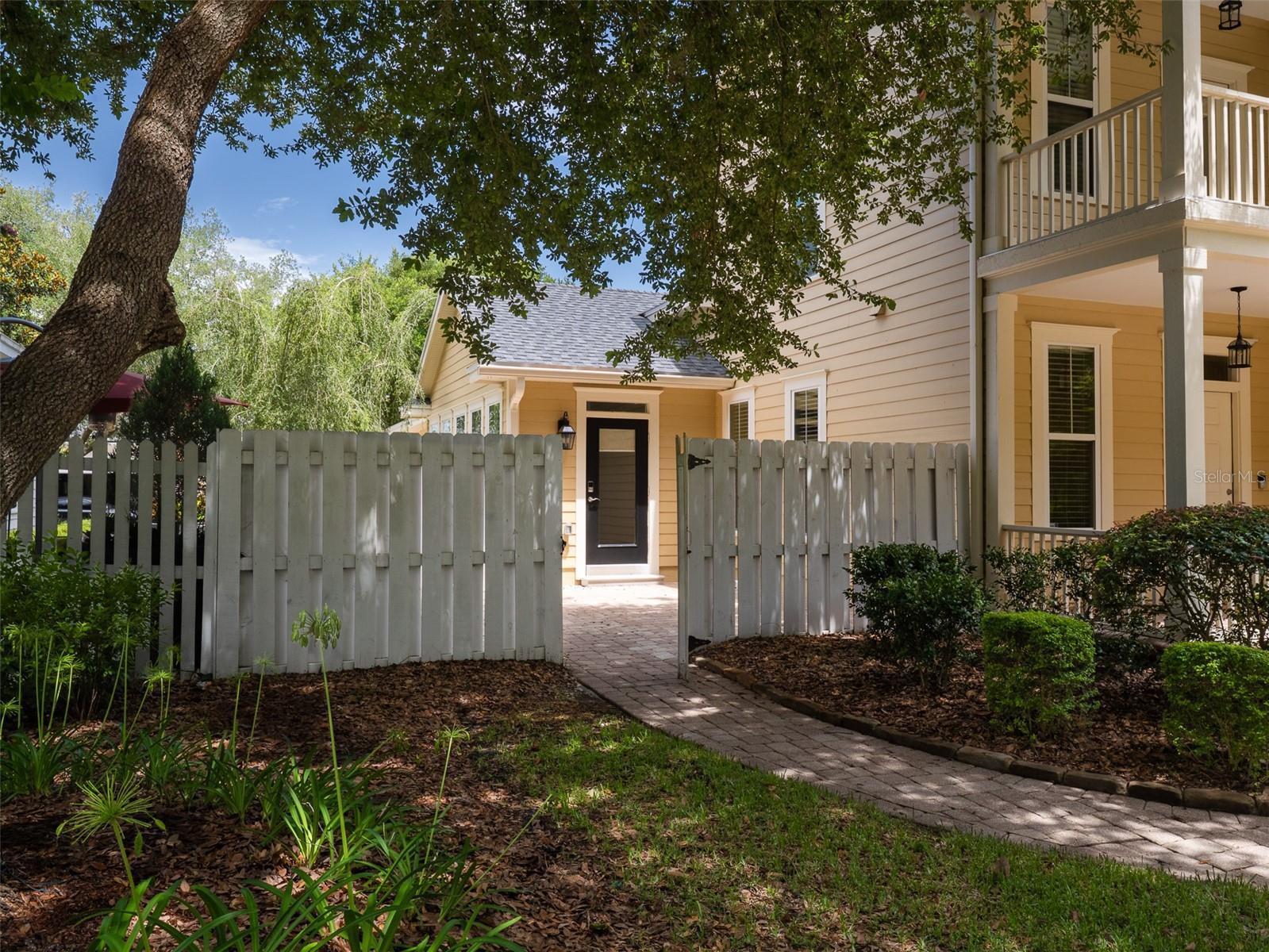 TOWN OF TIOGA PH 8 - Residential Lease