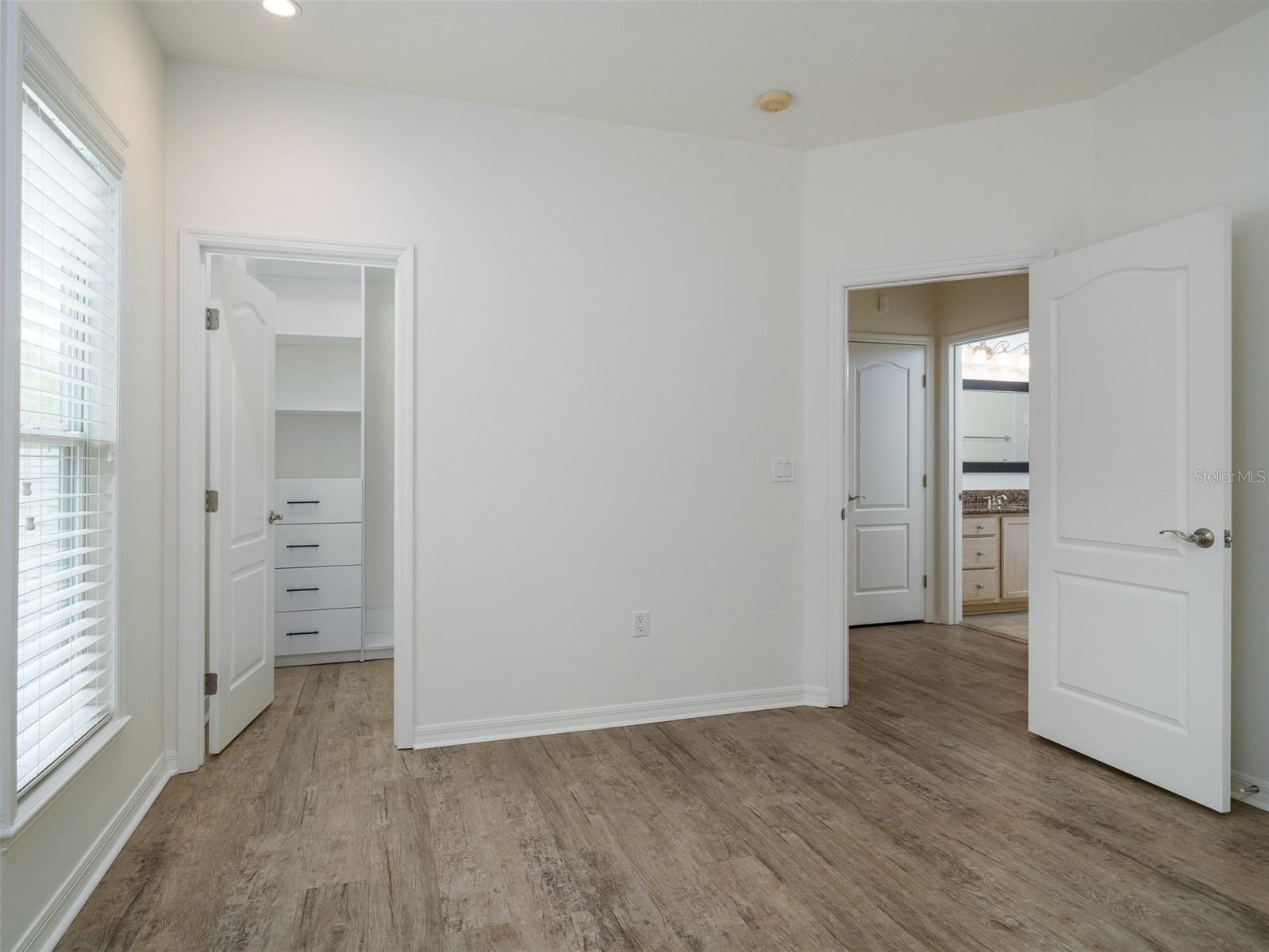 TOWN OF TIOGA PH 8 - Residential Lease