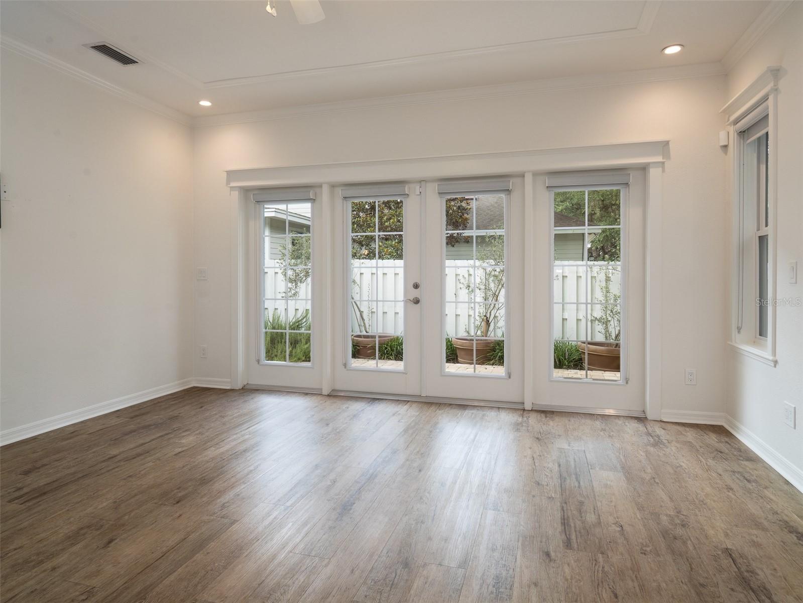 TOWN OF TIOGA PH 8 - Residential Lease