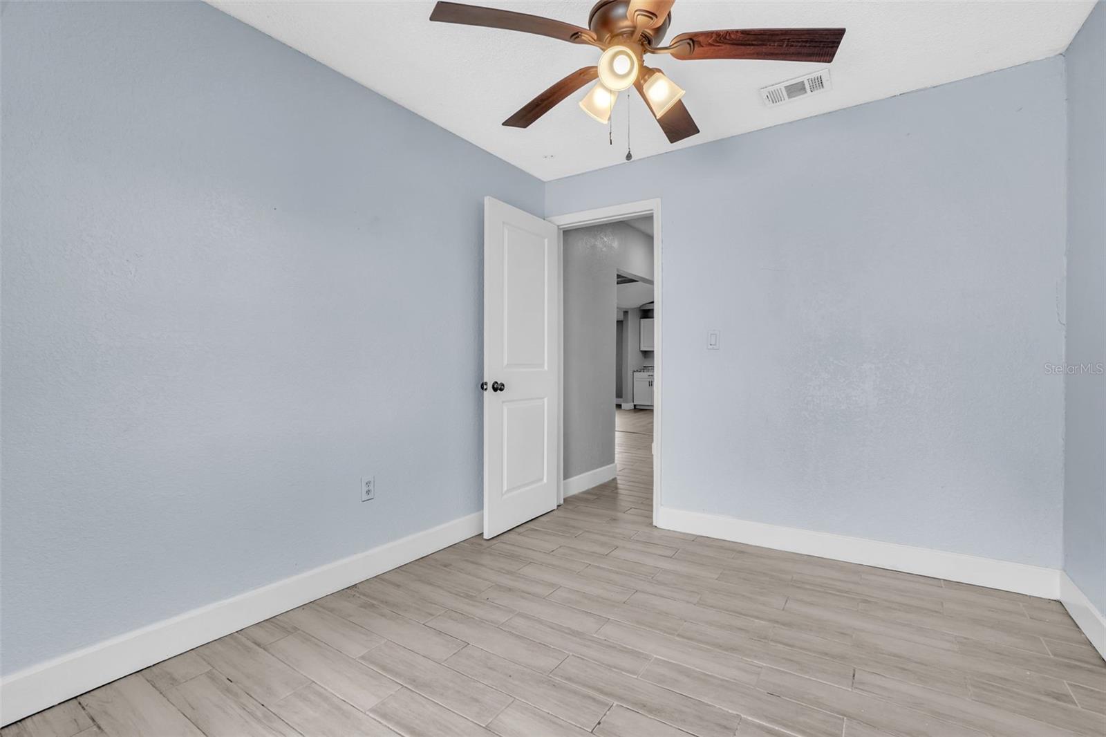 THOMAS ADD TO MIDWAY - Residential