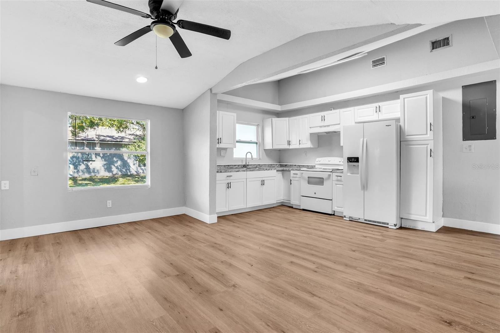 THOMAS ADD TO MIDWAY - Residential