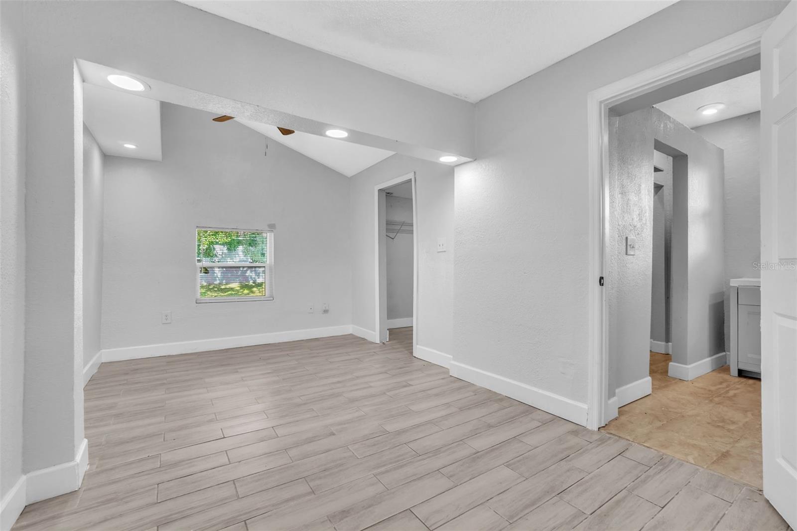 THOMAS ADD TO MIDWAY - Residential