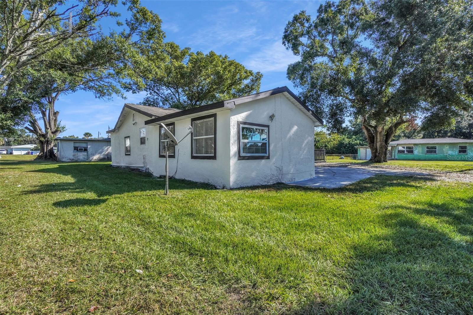 THOMAS ADD TO MIDWAY - Residential