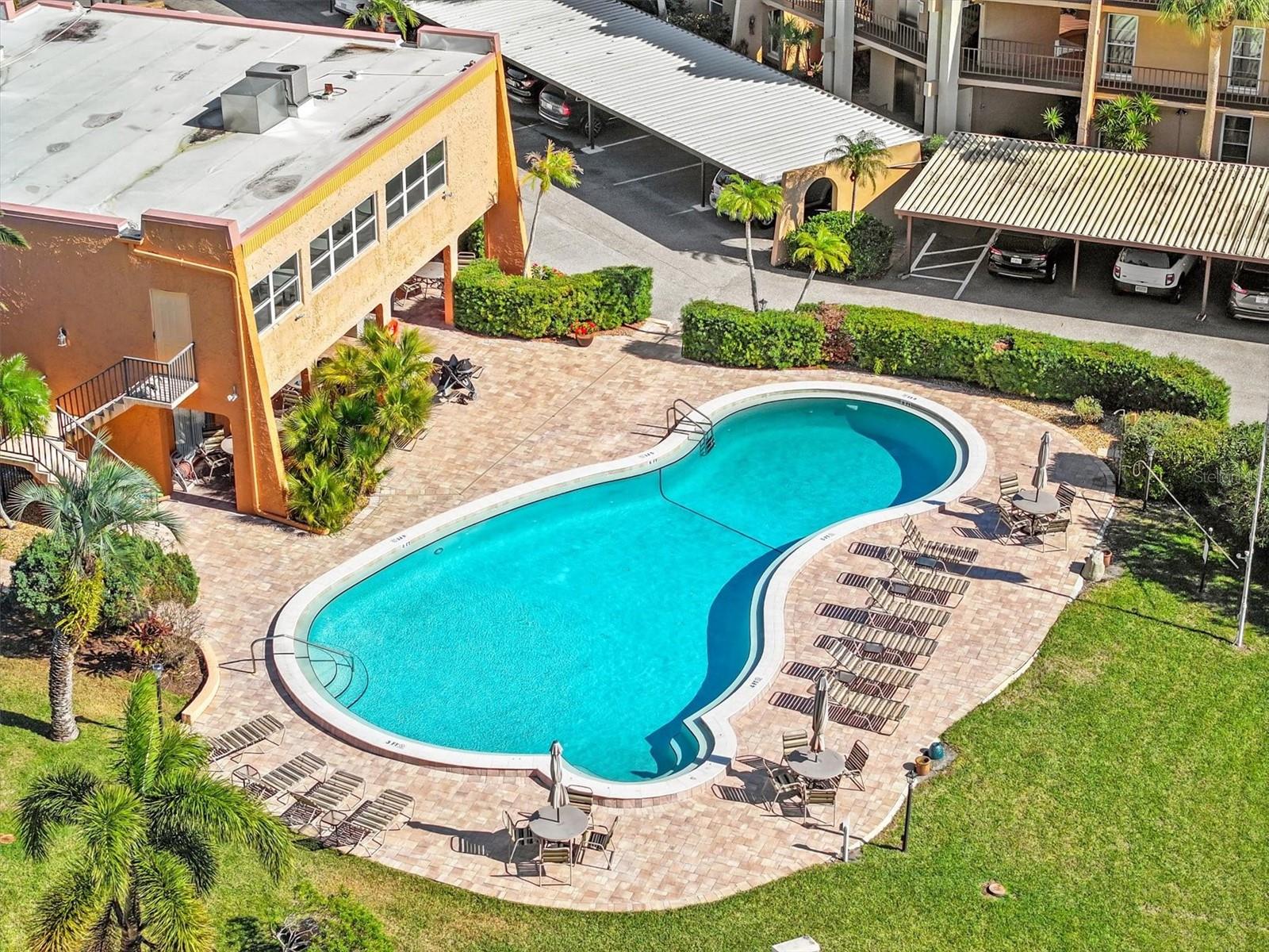 PENTHOUSE GREENS - Residential