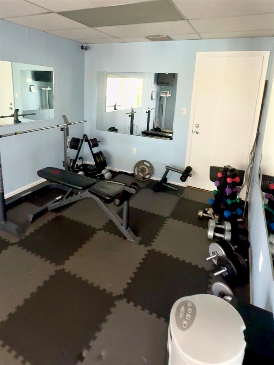 PENTHOUSE GREENS - Residential