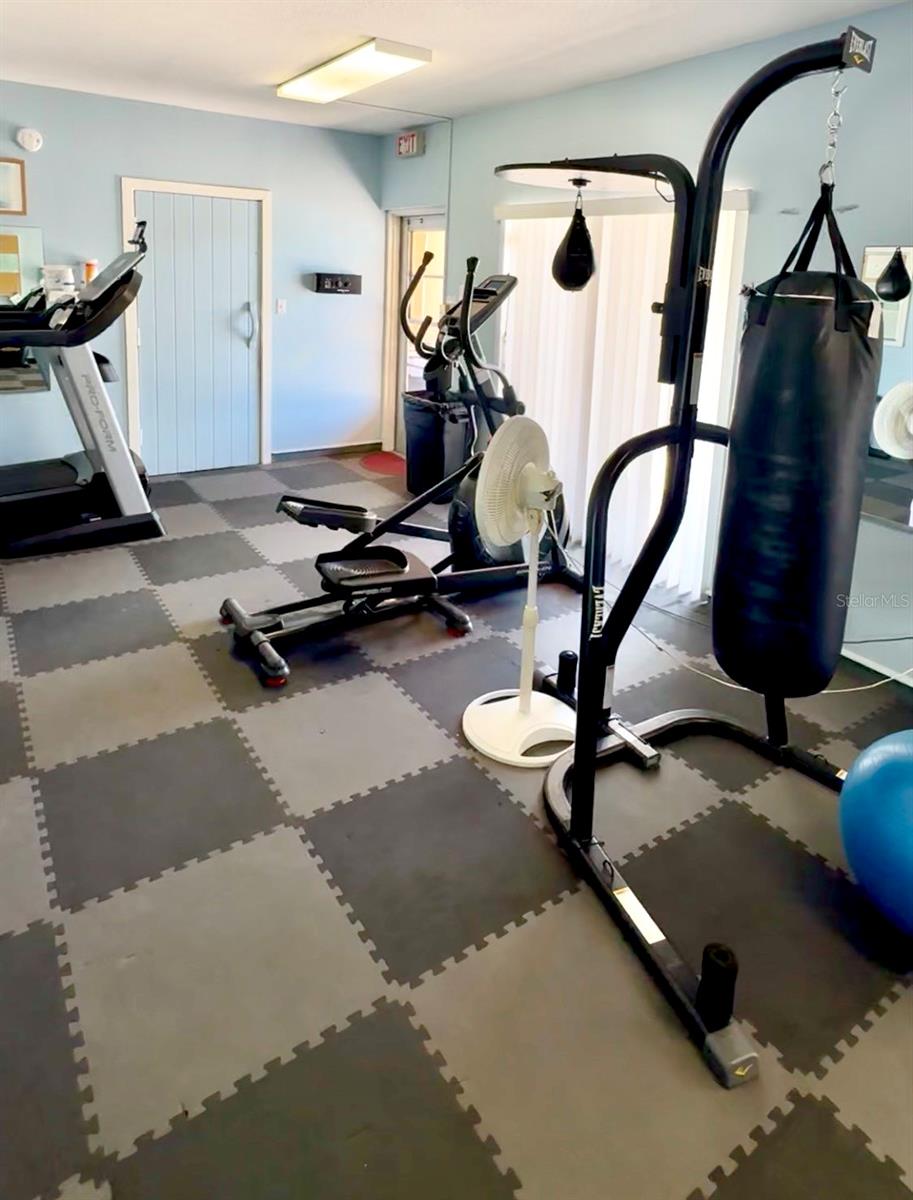 PENTHOUSE GREENS - Residential