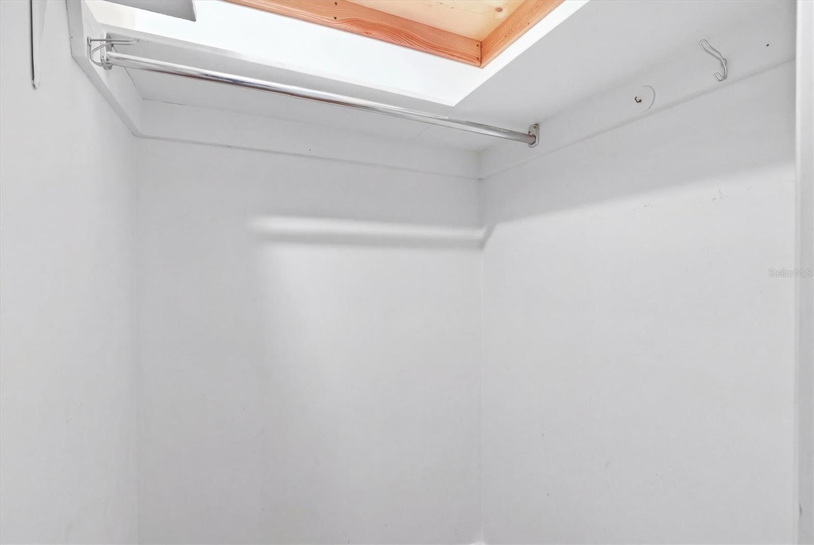 PENTHOUSE GREENS - Residential