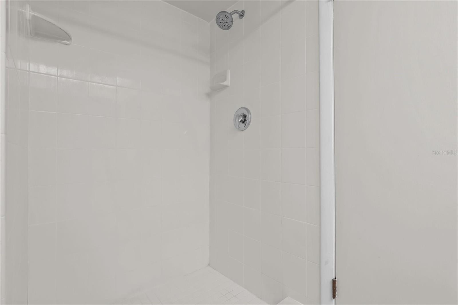 PENTHOUSE GREENS - Residential