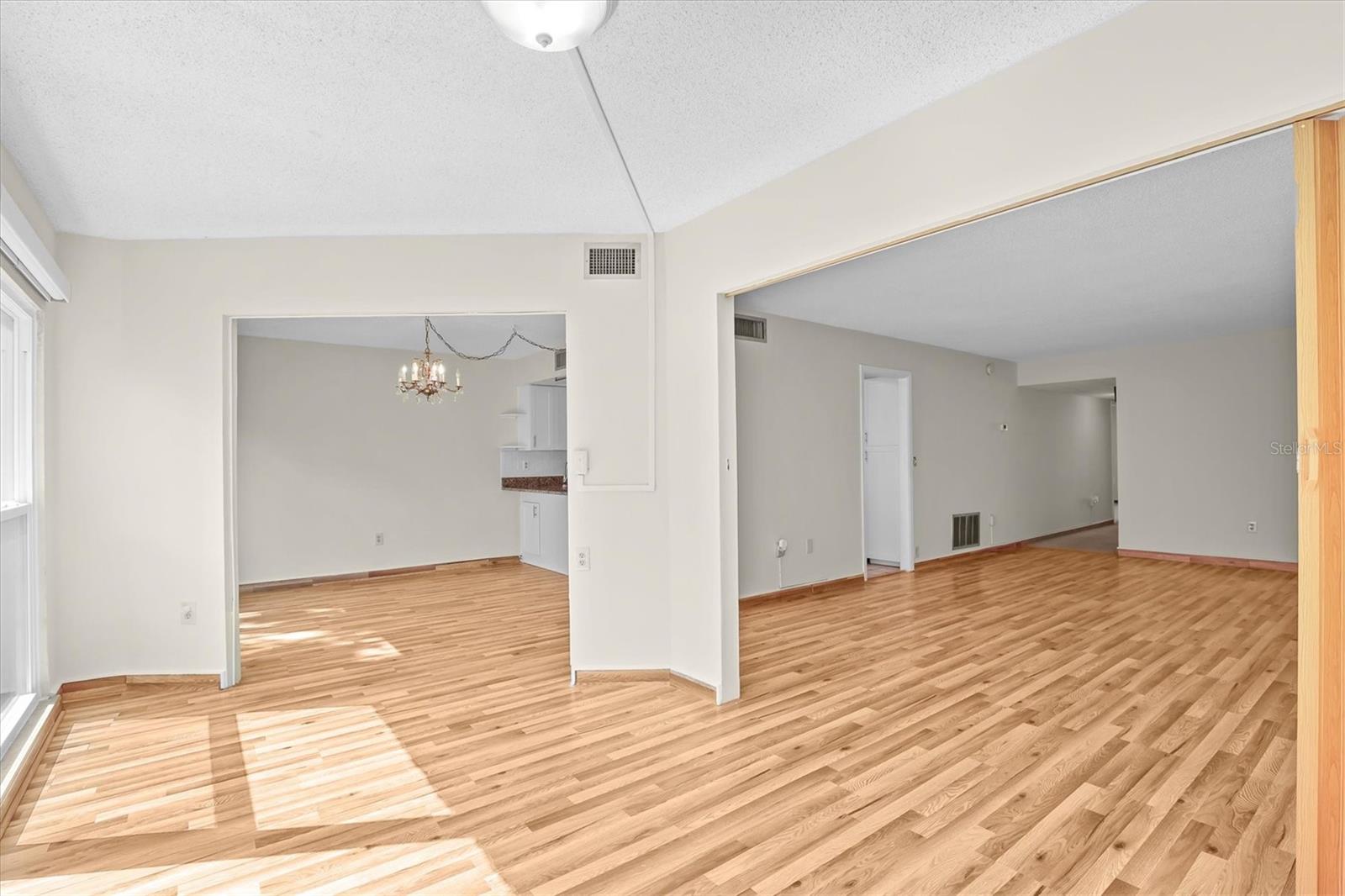 PENTHOUSE GREENS - Residential