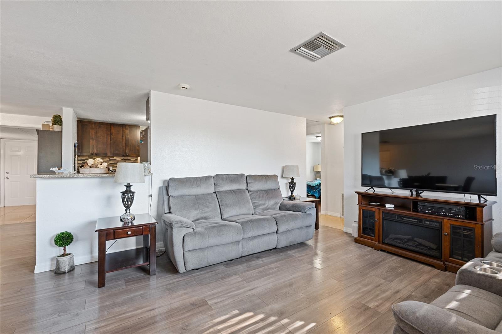 NORTH DISSTON PARK - Residential