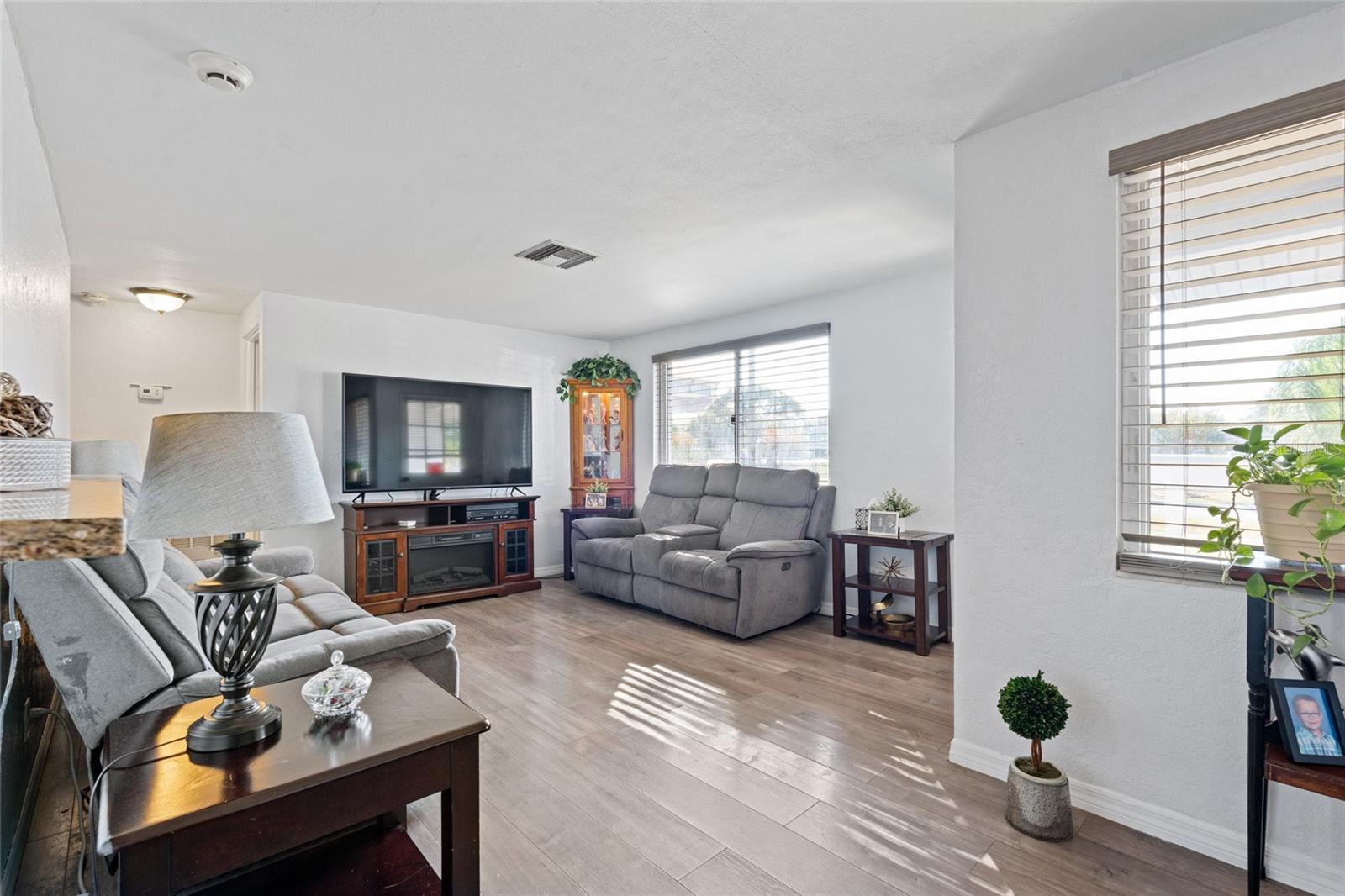 NORTH DISSTON PARK - Residential