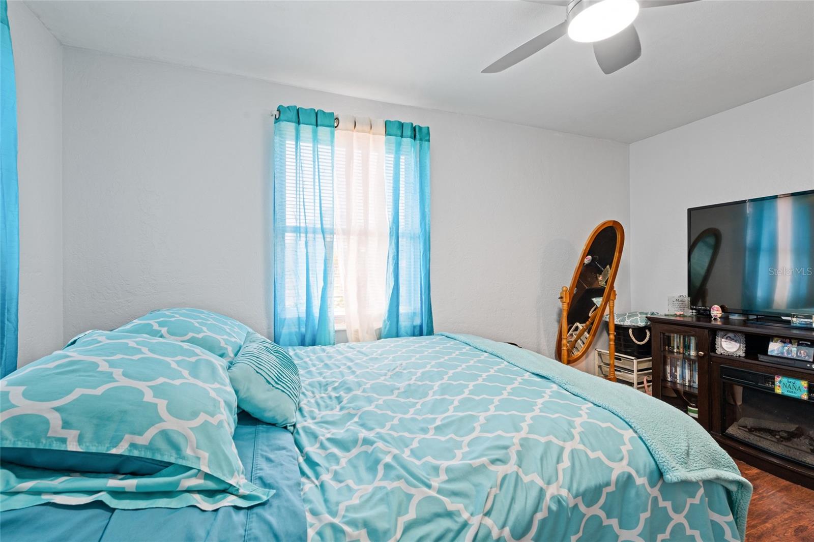 NORTH DISSTON PARK - Residential