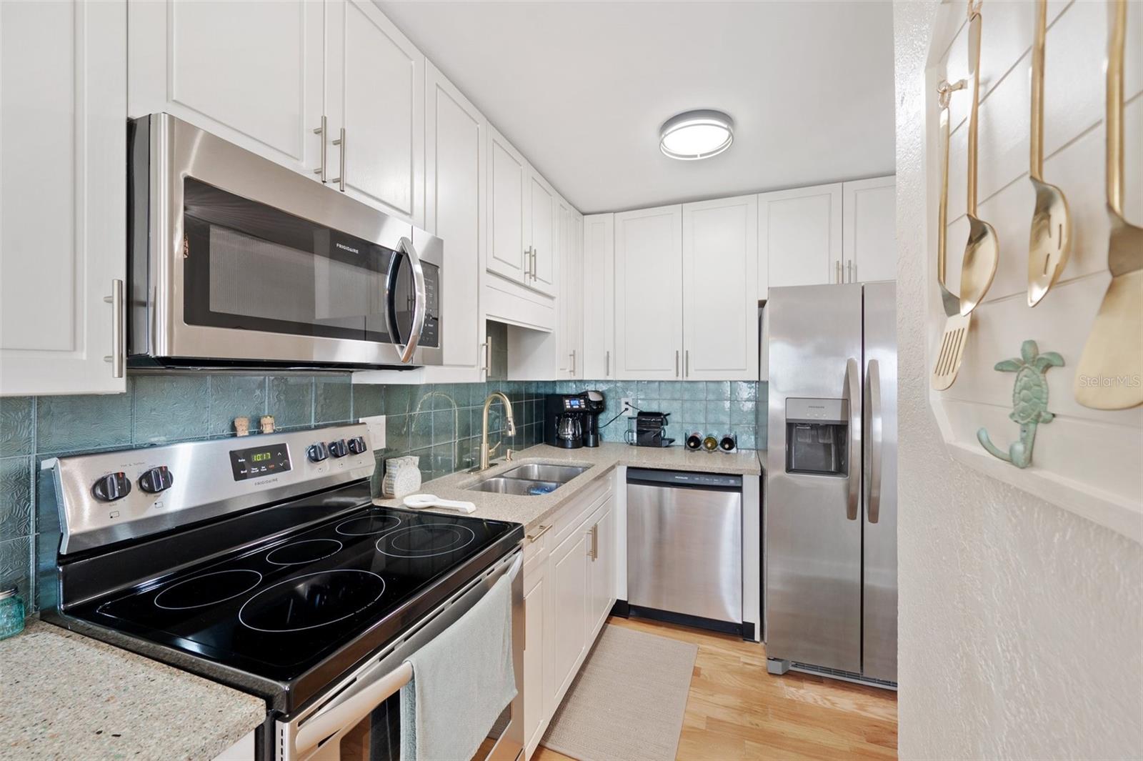 WATERSIDE AT COQUINA KEY SOUTH - Residential
