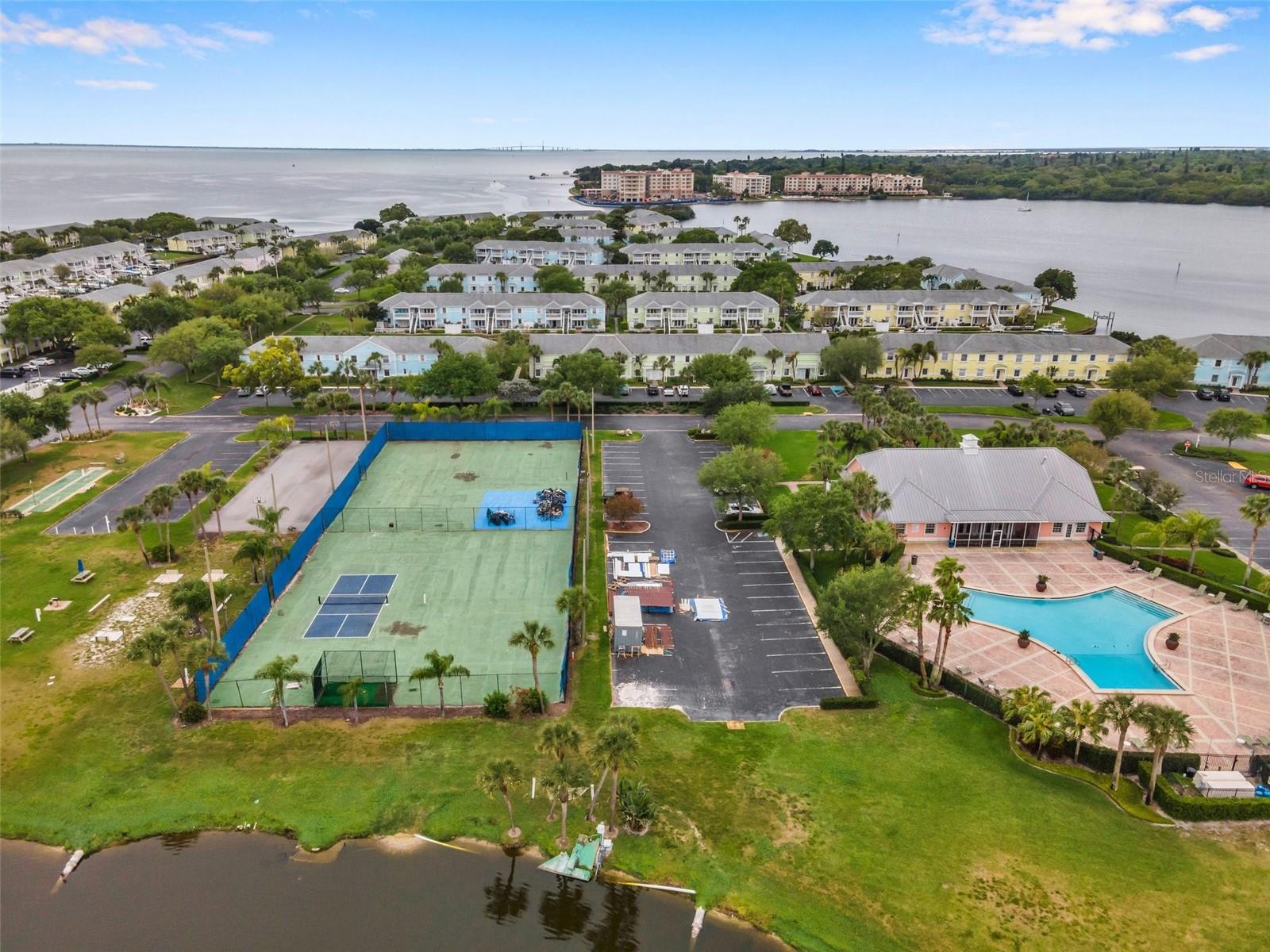 WATERSIDE AT COQUINA KEY SOUTH - Residential