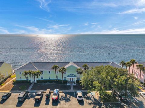 5102 COQUINA KEY DRIVE SE D ST PETERSBURG FL 33705