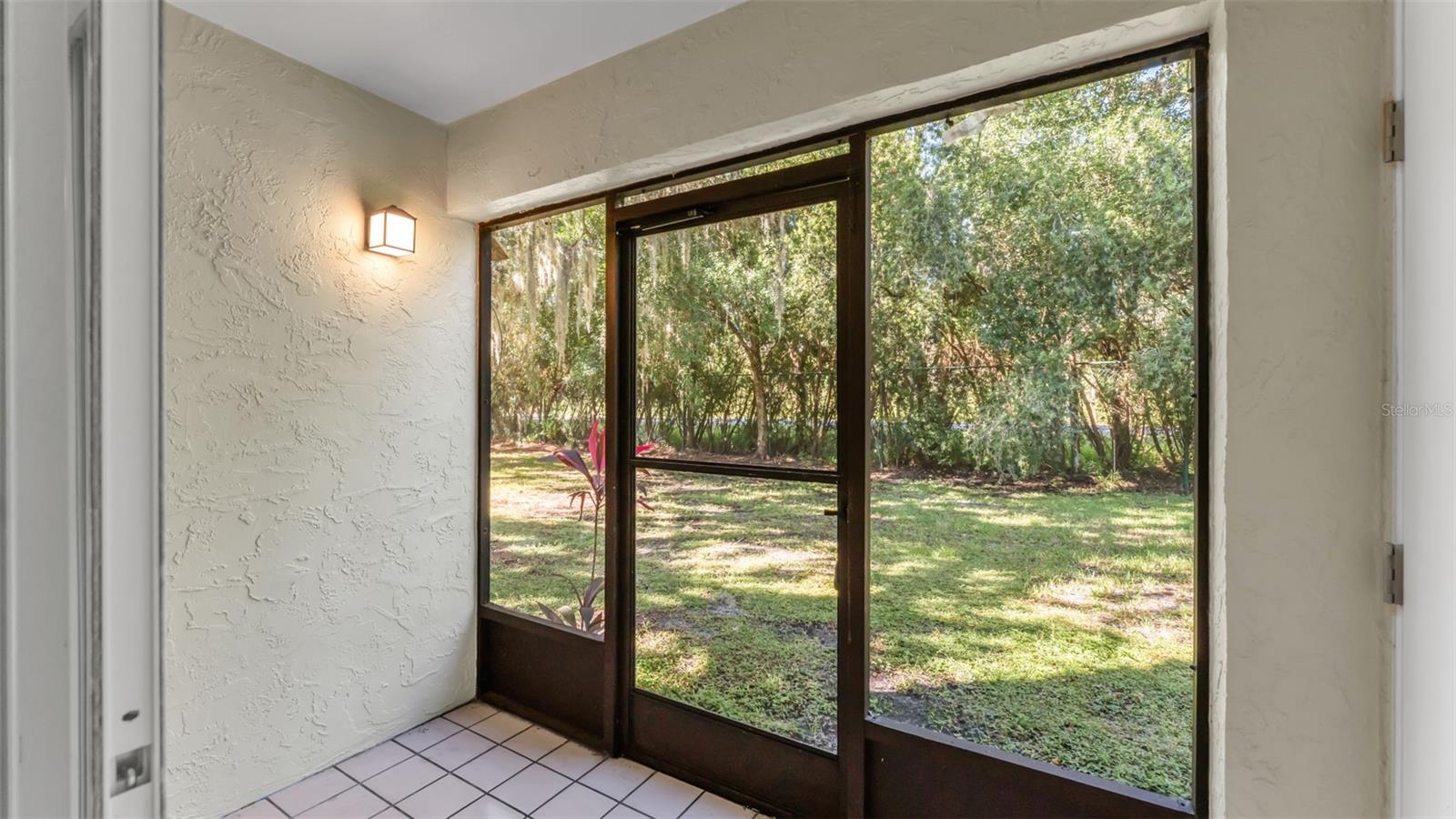 SANDY COVE LAKELAND & SANDY COVE LAKELAND ADD 01 - Residential