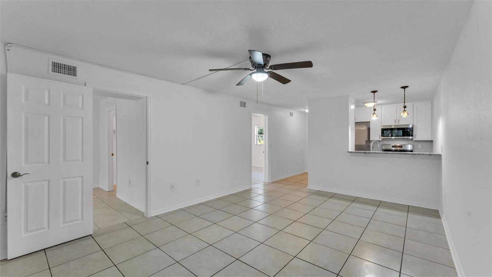 SANDY COVE LAKELAND & SANDY COVE LAKELAND ADD 01 - Residential