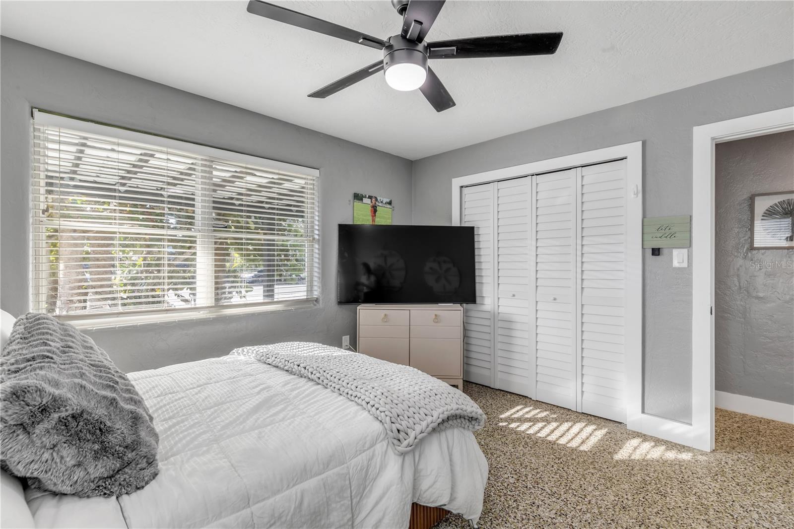 COLLINS - Residential