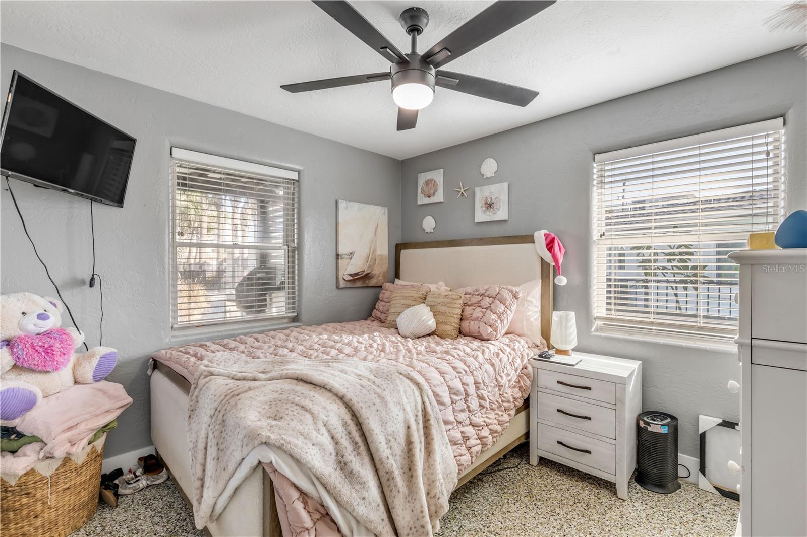 COLLINS - Residential