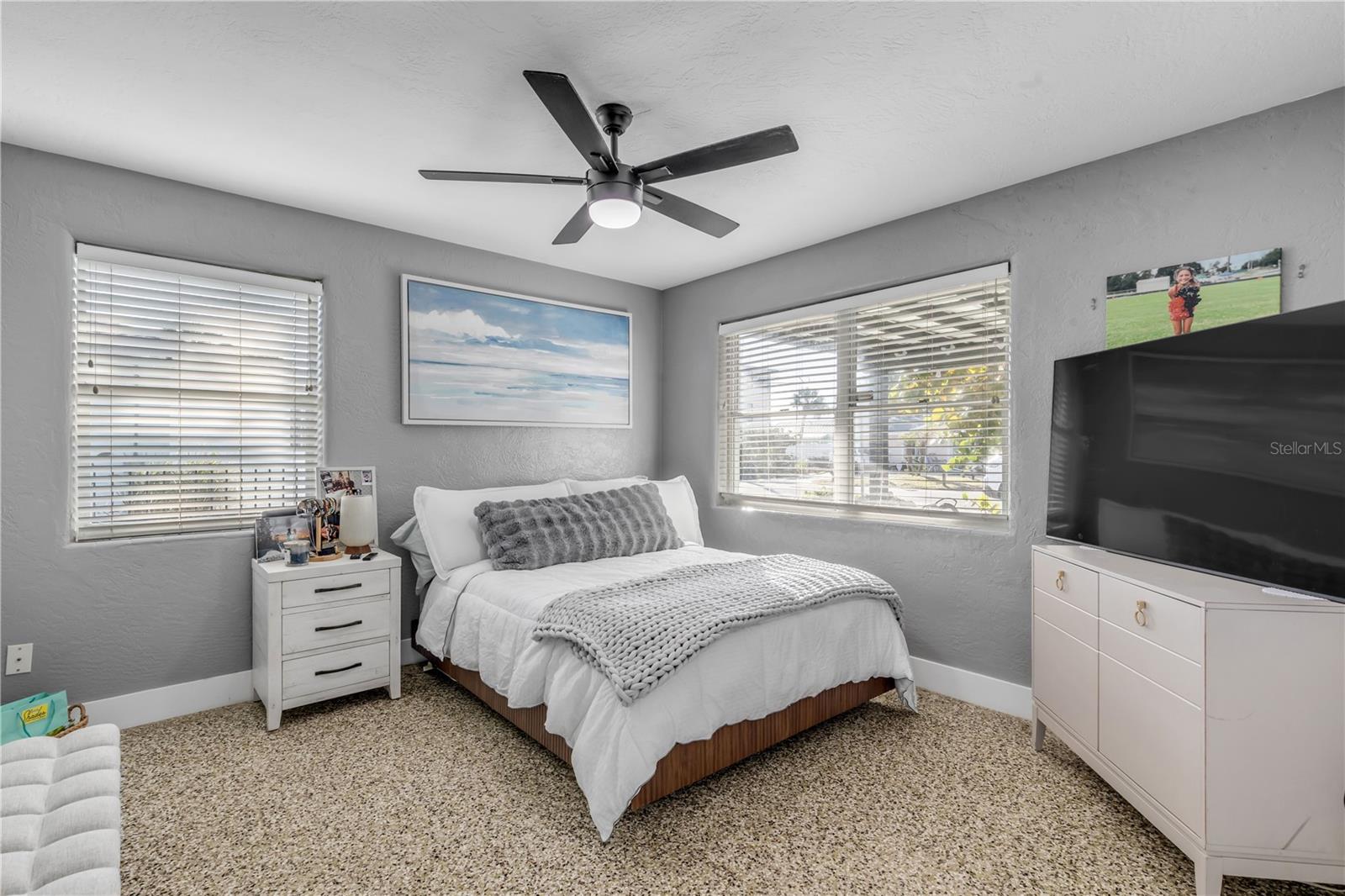 COLLINS - Residential