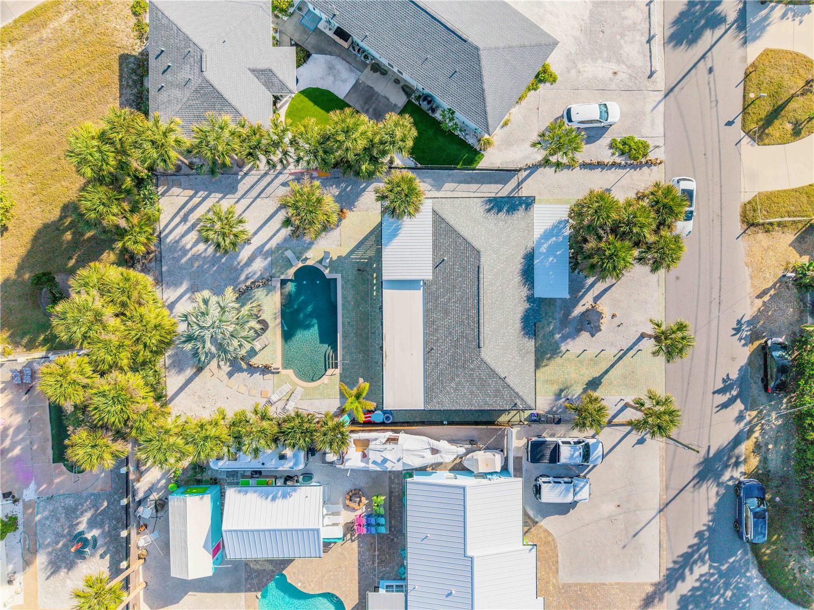 COLLINS - Residential