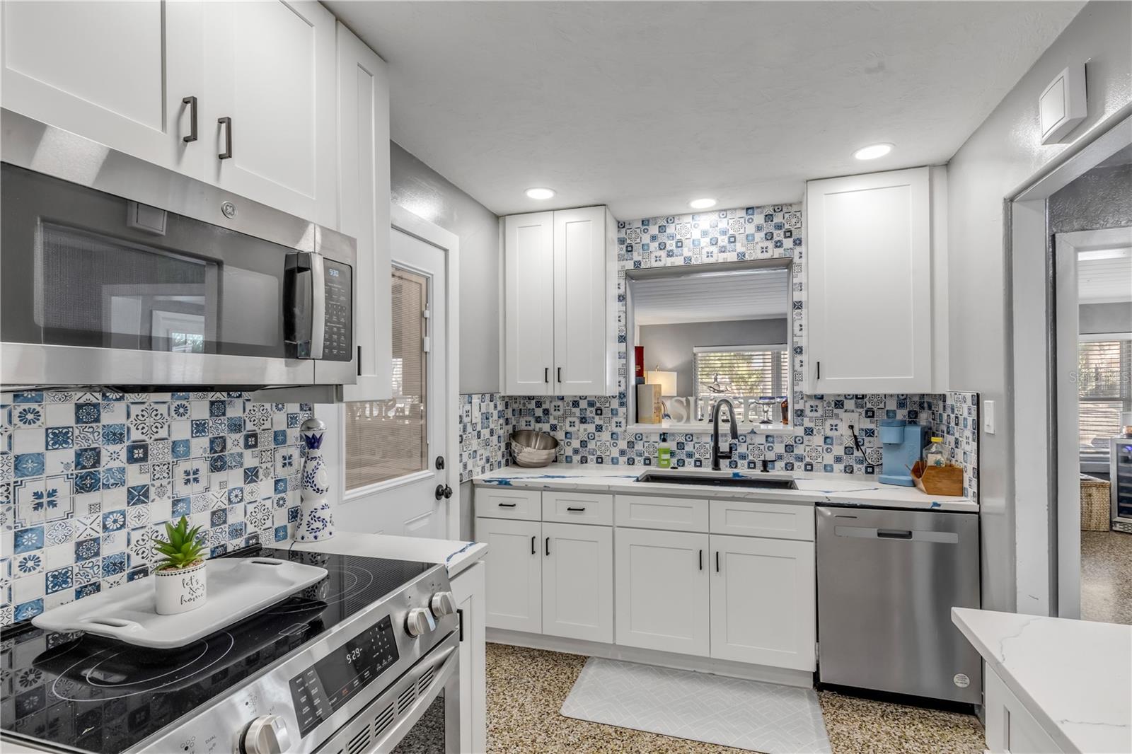 COLLINS - Residential