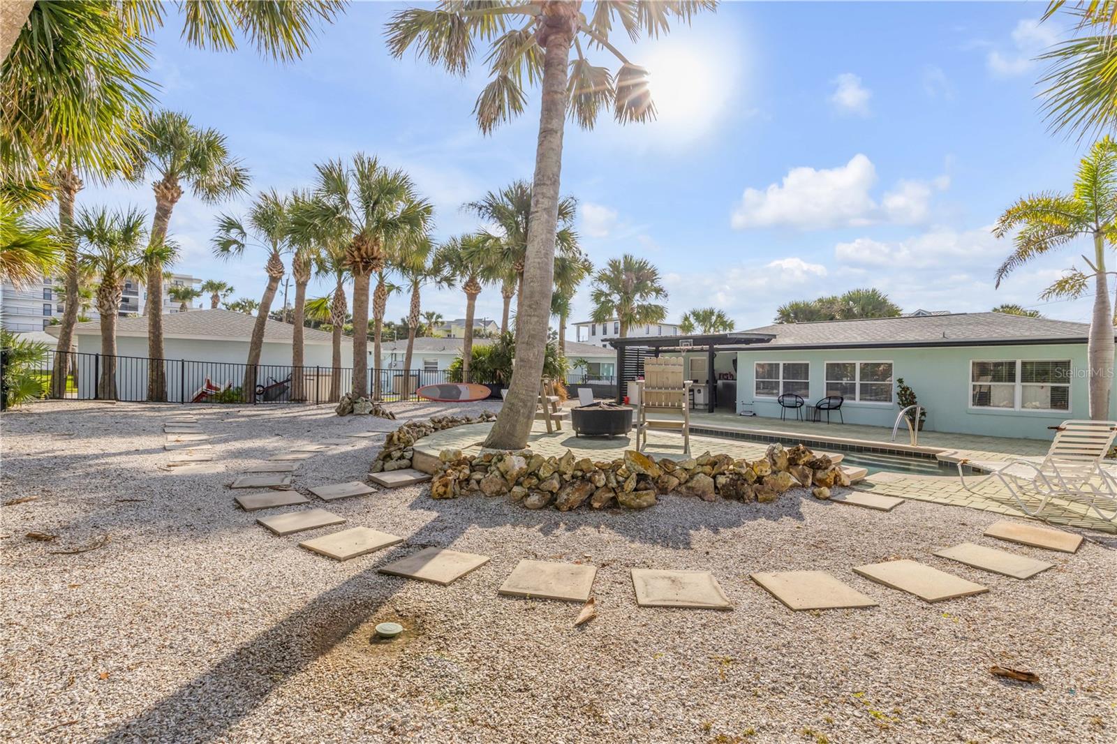 COLLINS - Residential