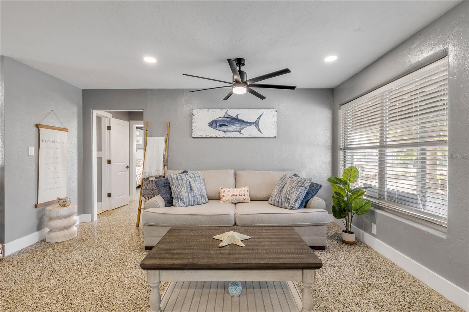 COLLINS - Residential