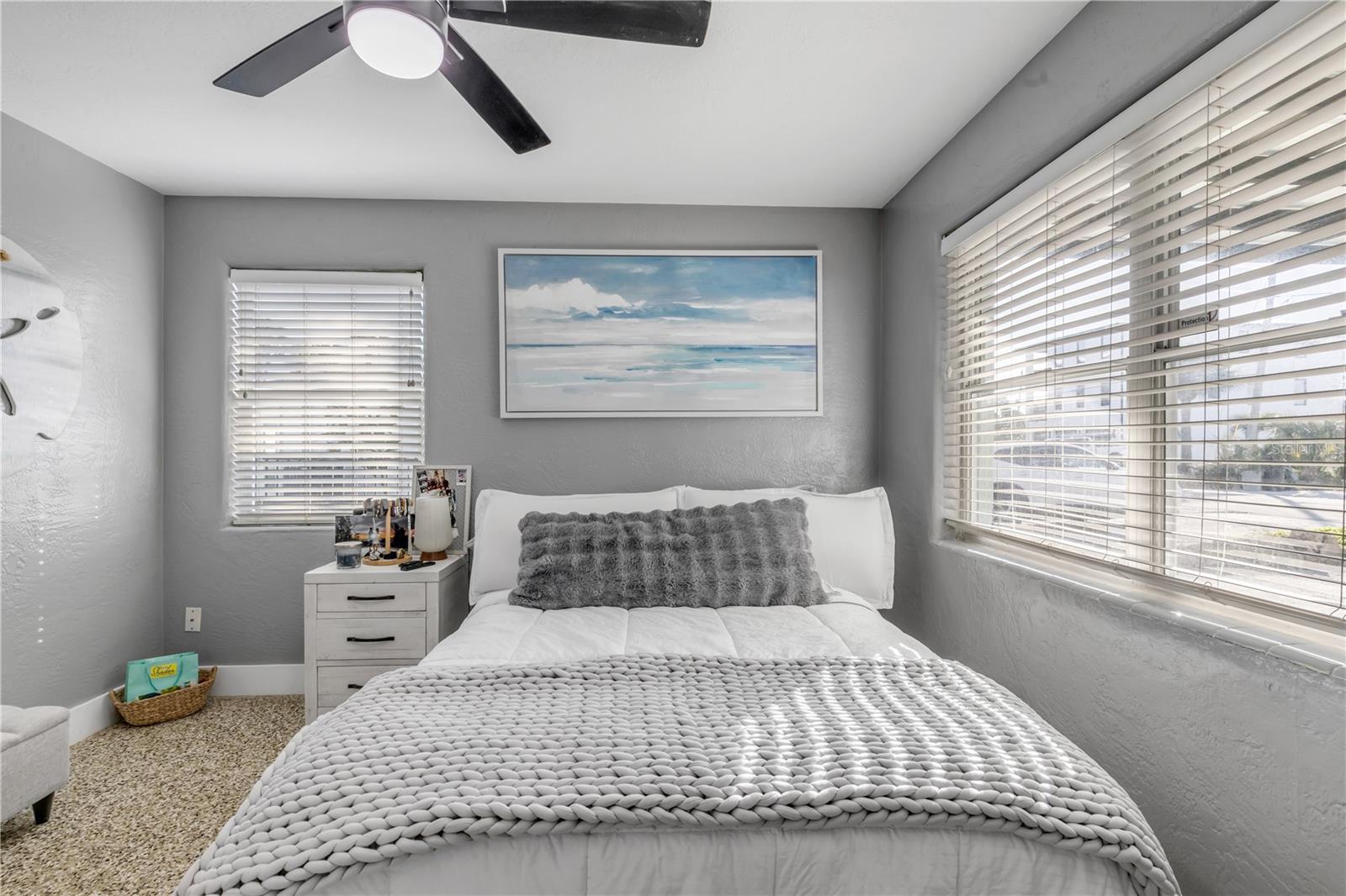 COLLINS - Residential