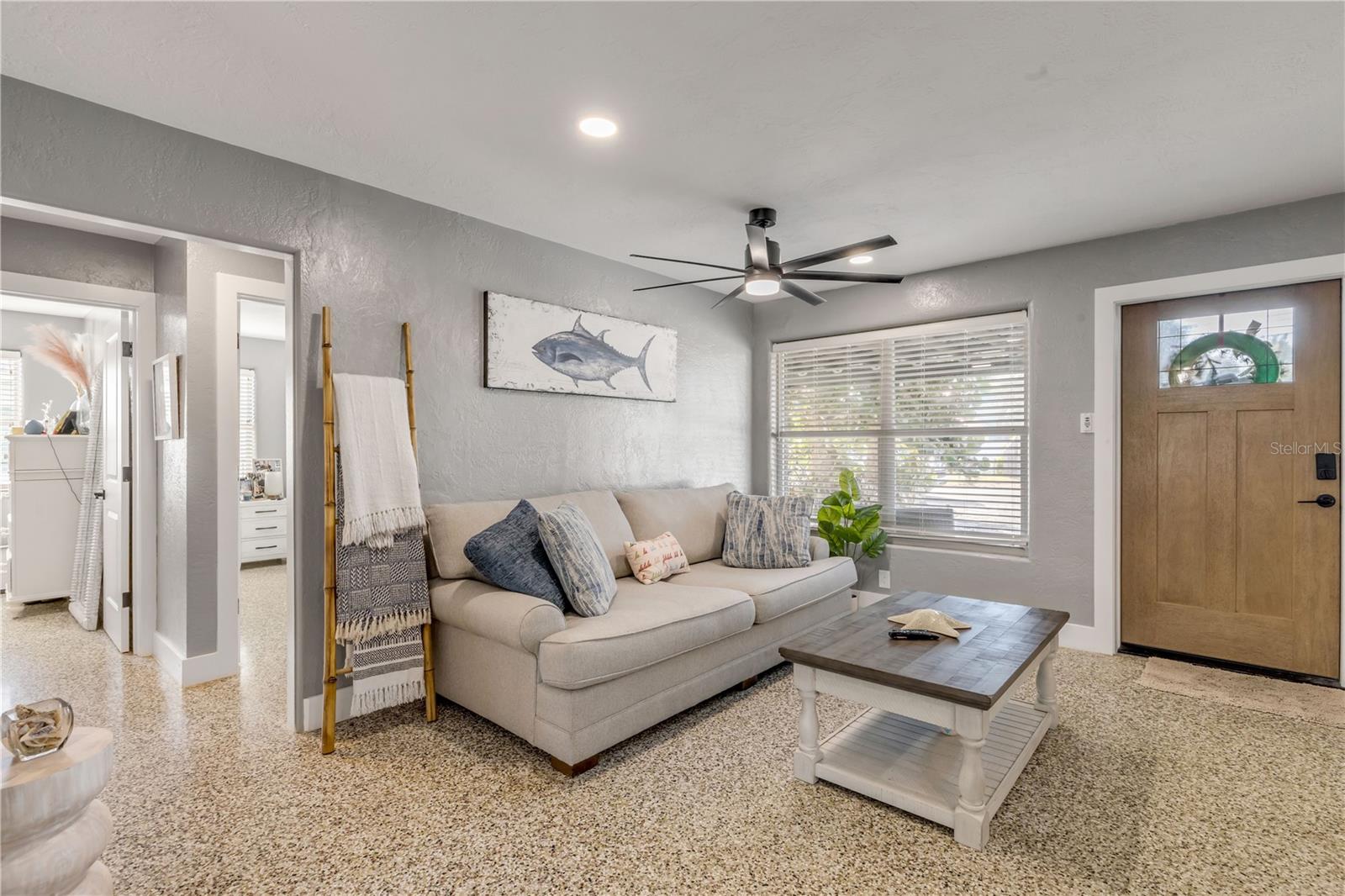 COLLINS - Residential