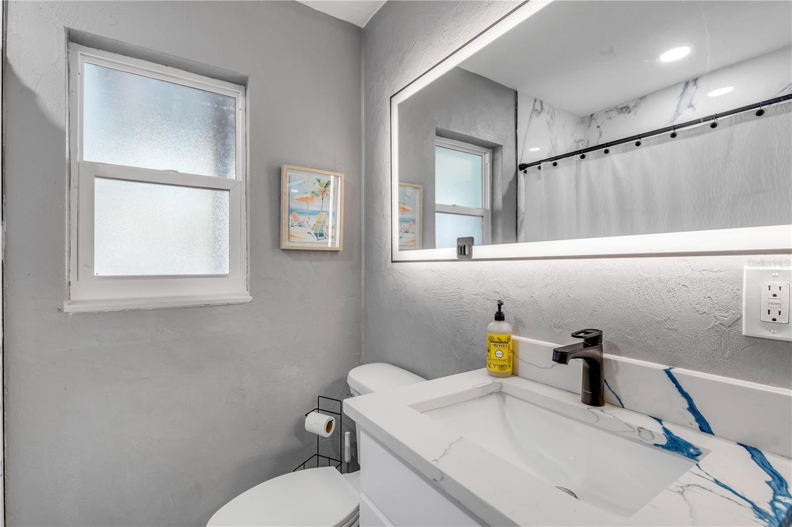 COLLINS - Residential