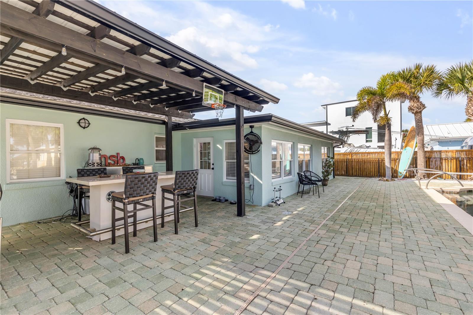 COLLINS - Residential