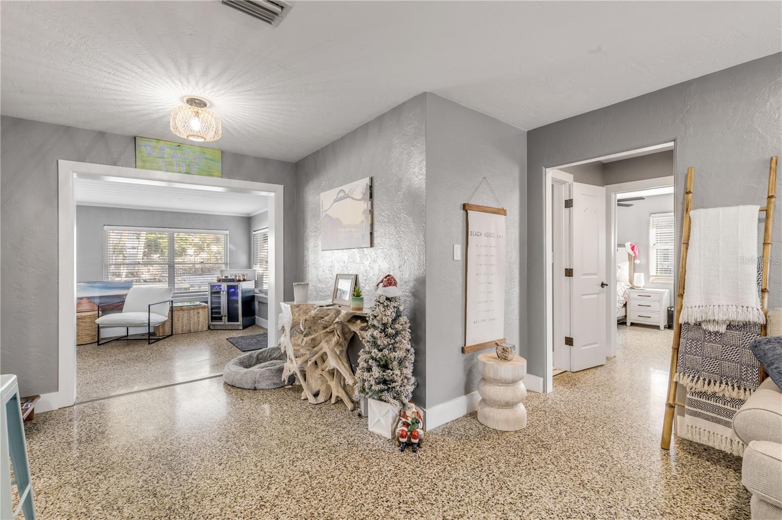 COLLINS - Residential