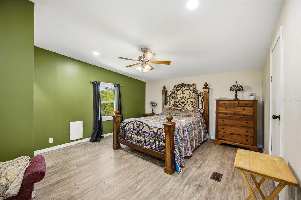 Photo of 636 Union Avenue, Interlachen, FL 32148 (MLS # GC538828)