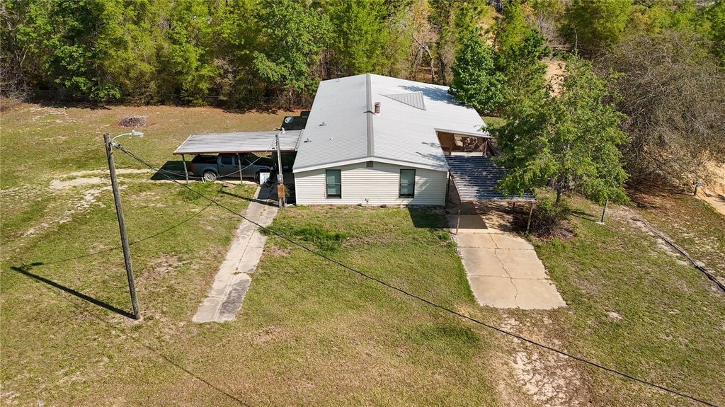 Photo of 636 Union Avenue, Interlachen, FL 32148 (MLS # GC538828)